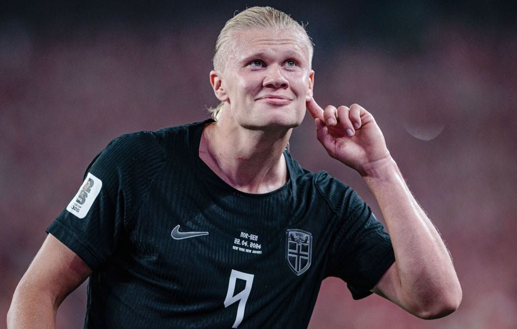Erling Haaland accepte l'invitation de Tom Holland à dîner.
