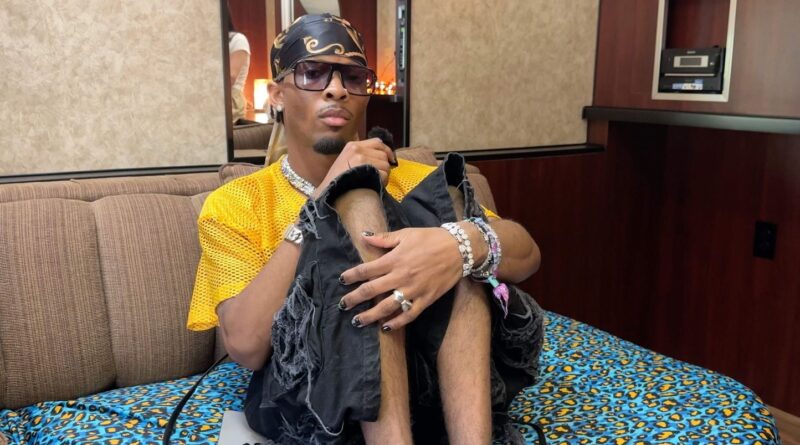Etats-Unis : Le rappeur D4vd jugé pour le meurtre d'une ado de 14 ans