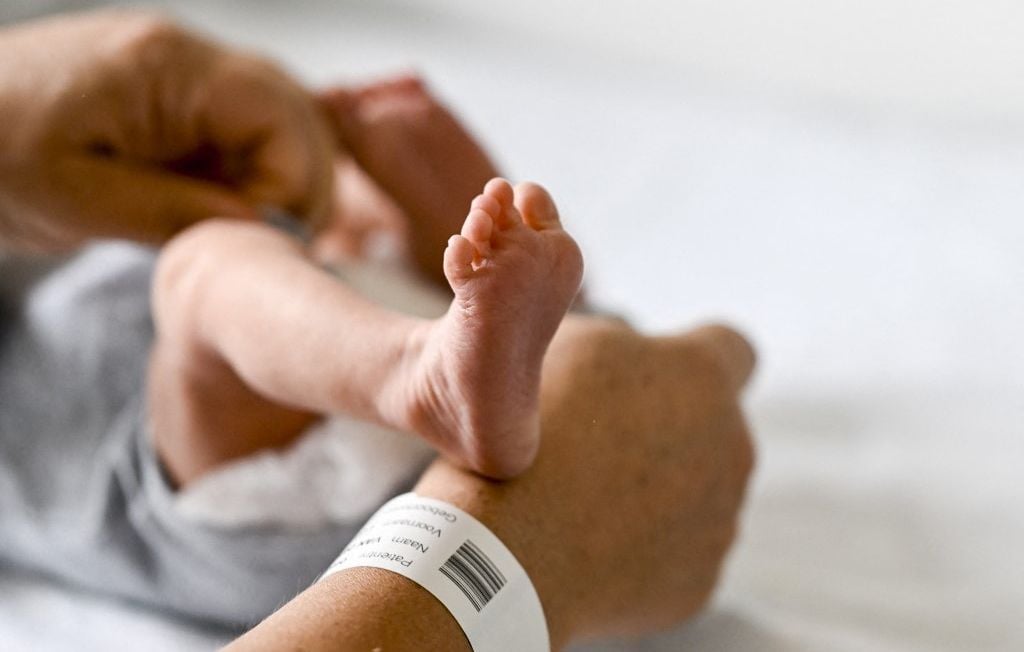 Etats-Unis : L'hôpital en justice pour deux hommes échangés à la naissance.