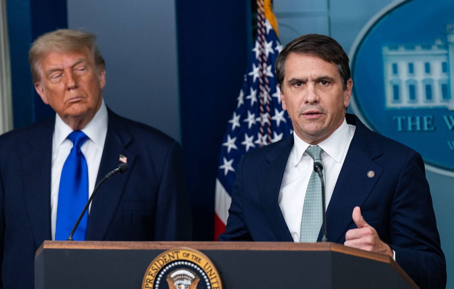 Etats-Unis : Trump envisage de reporter la nomination de Todd Blanche au ministère de la Justice.