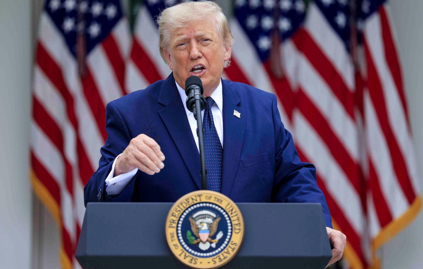 Etats-Unis : Trump utilise la peur du communisme avant les midterms