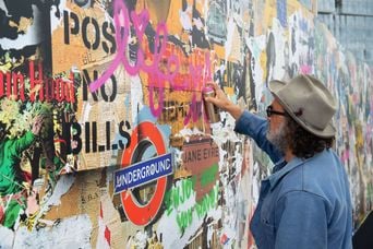 « Faites-le mur ! » : Banksy dupe le marché de l'art avec un faux street artiste.