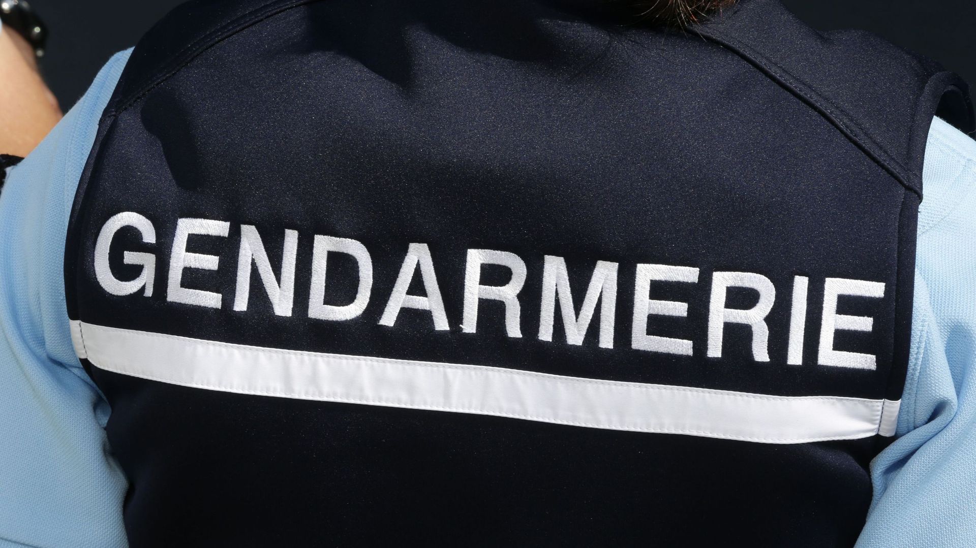 France : cinq corps de bébés découverts chez un couple à Orange
