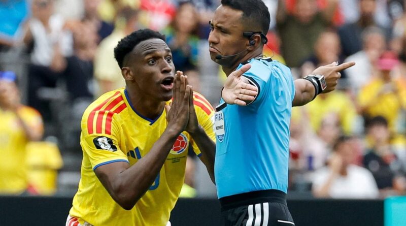 France - Espagne : Ivan Barton, l'arbitre de la demi-finale