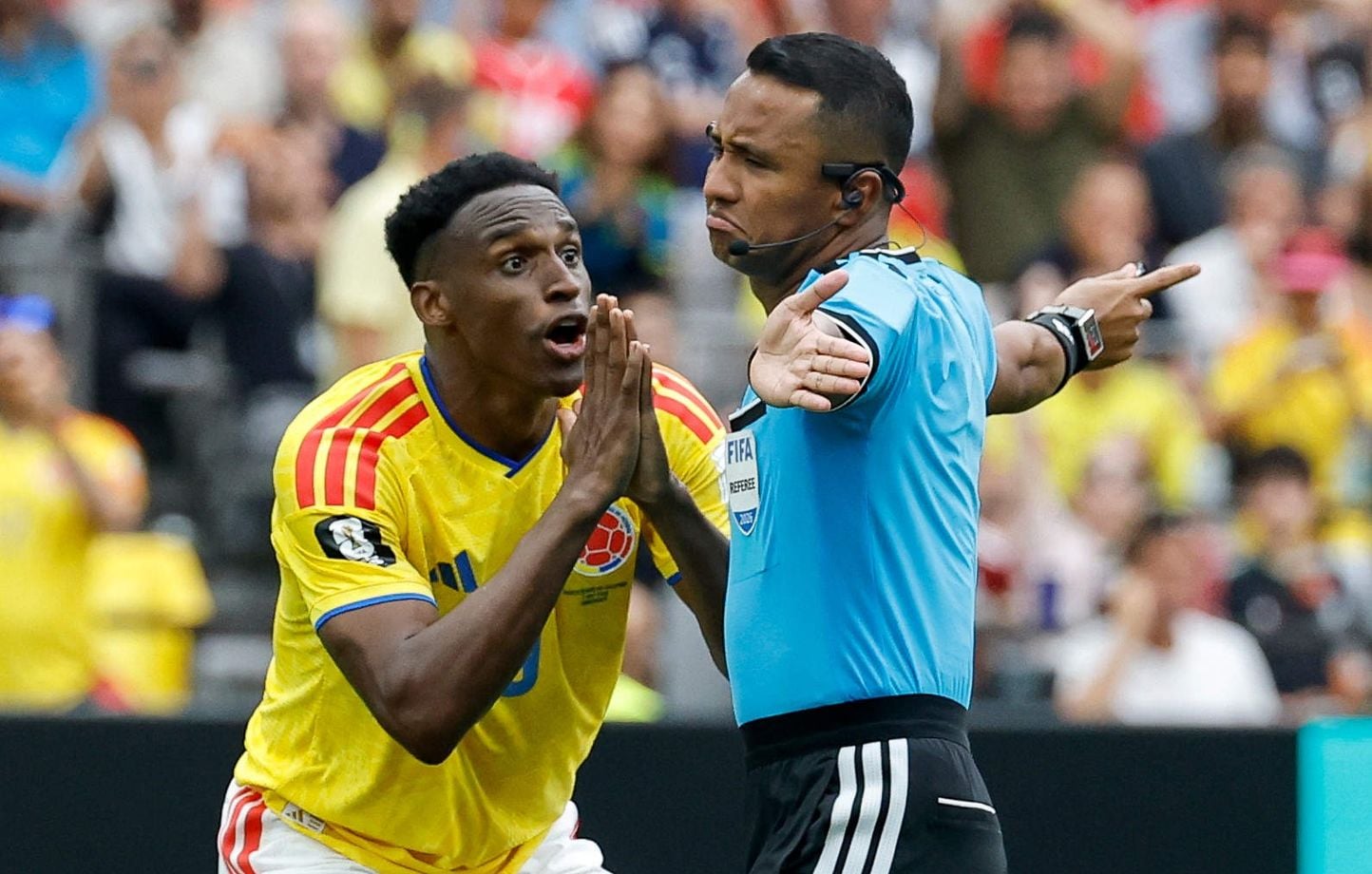 France - Espagne : Ivan Barton, l'arbitre de la demi-finale