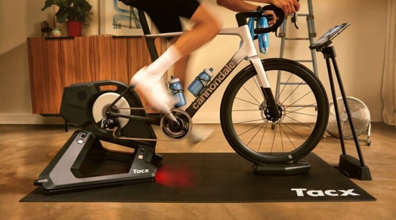 Garmin acquiert TrainingPeaks, un leader de l'entraînement sportif connecté.