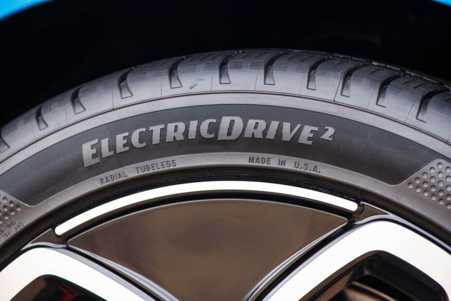 Goodyear ne résiste pas aux pneus chinois dans l'entrée de gamme.