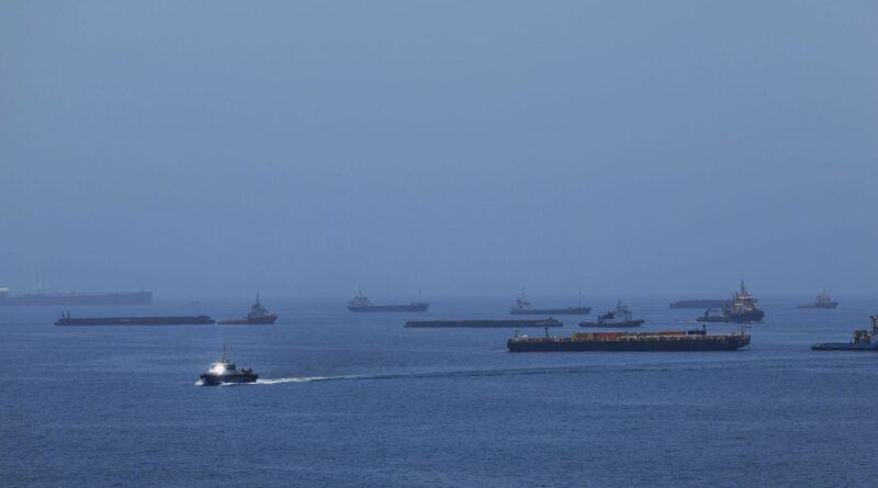 Guerre au Moyen-Orient : les États-Unis intensifient frappes et blocus contre l'Iran