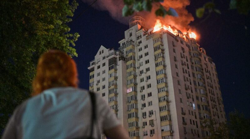 Guerre en Ukraine : Attaque massive à Kiev, au moins huit morts