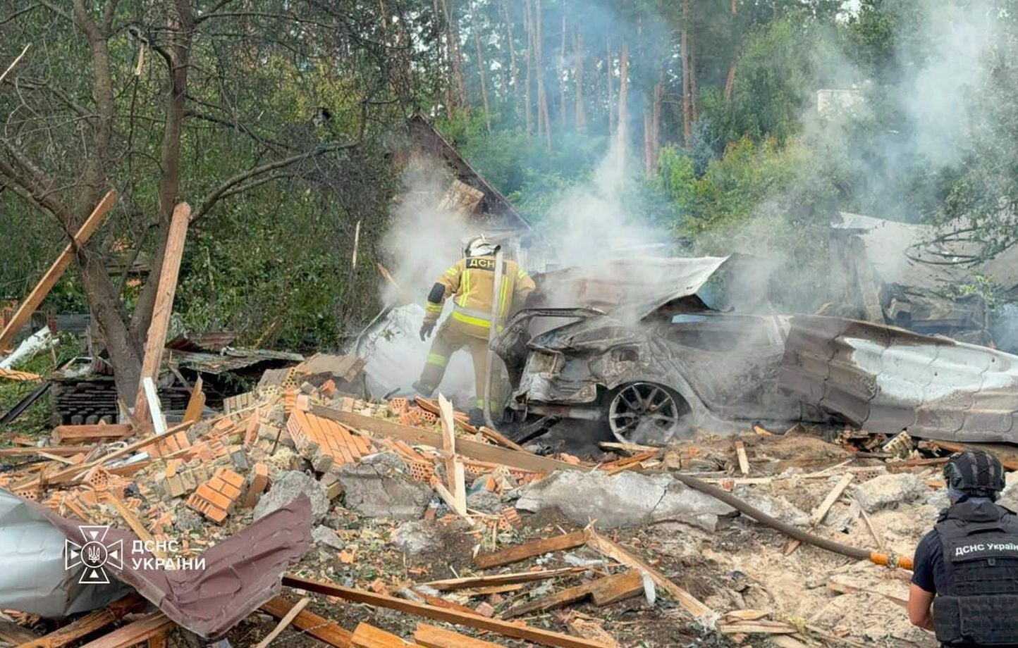 Guerre en Ukraine : Frappes meurtrières des deux côtés, drone russe en Roumanie, Iran menace Kiev