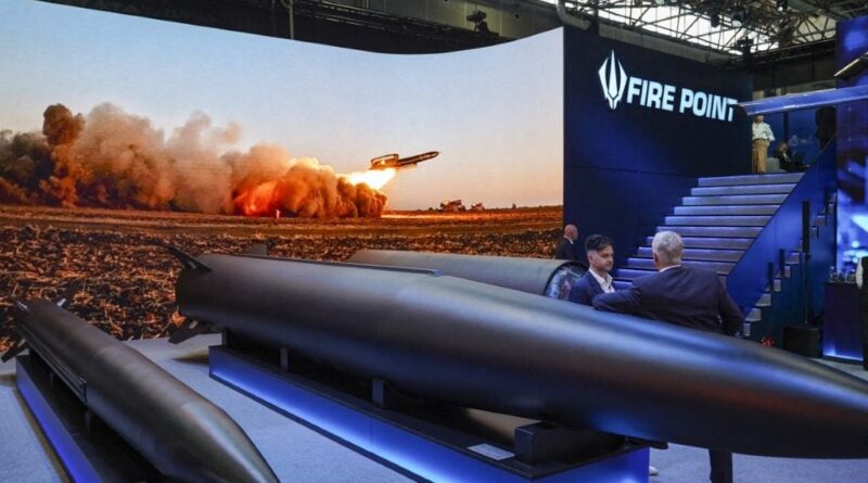 Guerre en Ukraine : « La réticence à livrer des armes pousse Kiev à se débrouiller »