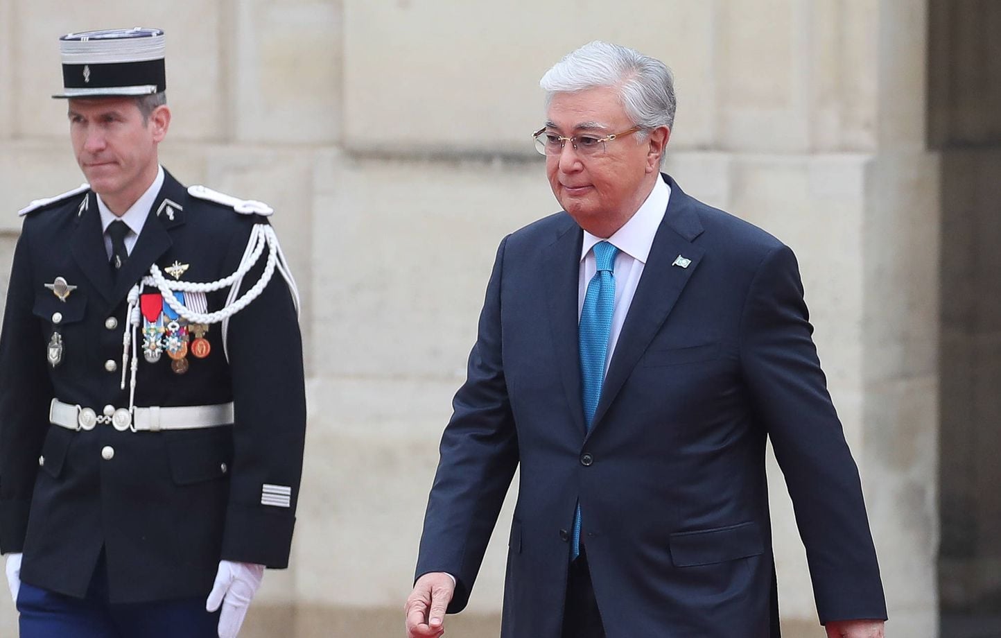 Guerre en Ukraine : Le président du Kazakhstan demande à Poutine d'arrêter les combats