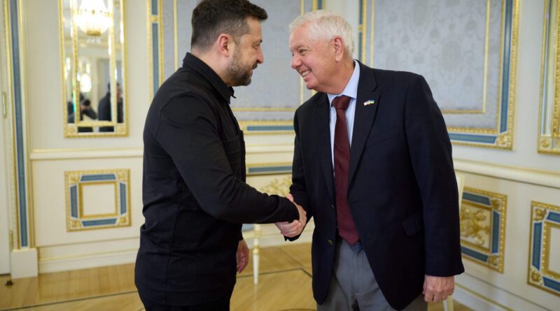 Guerre en Ukraine : Remaniement du gouvernement Zelensky, hommage à Lindsey Graham