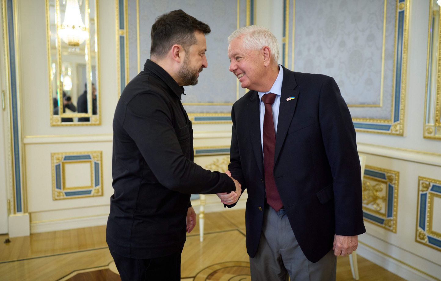 Guerre en Ukraine : Remaniement du gouvernement Zelensky, hommage à Lindsey Graham
