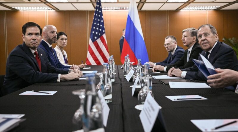 Guerre en Ukraine : Rubio et Lavrov échangent, sanctions européennes réduites.