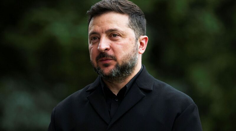 Guerre en Ukraine : Zelensky évoque une "forte probabilité" de frappe russe "massive" cette nuit