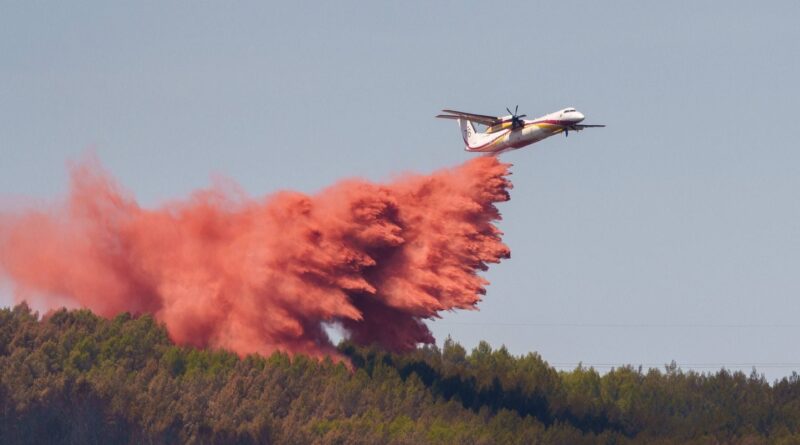 Incendie dans le Var : Plus de 1.700 hectares brûlés, feu très actif