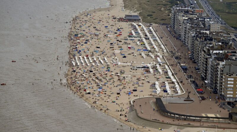 Incendie dans les dunes de Wenduine sur la côte.