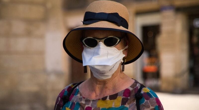 Incendie en Gironde : retour du masque FFP2 à Bordeaux, « On en distribue deux par personne »