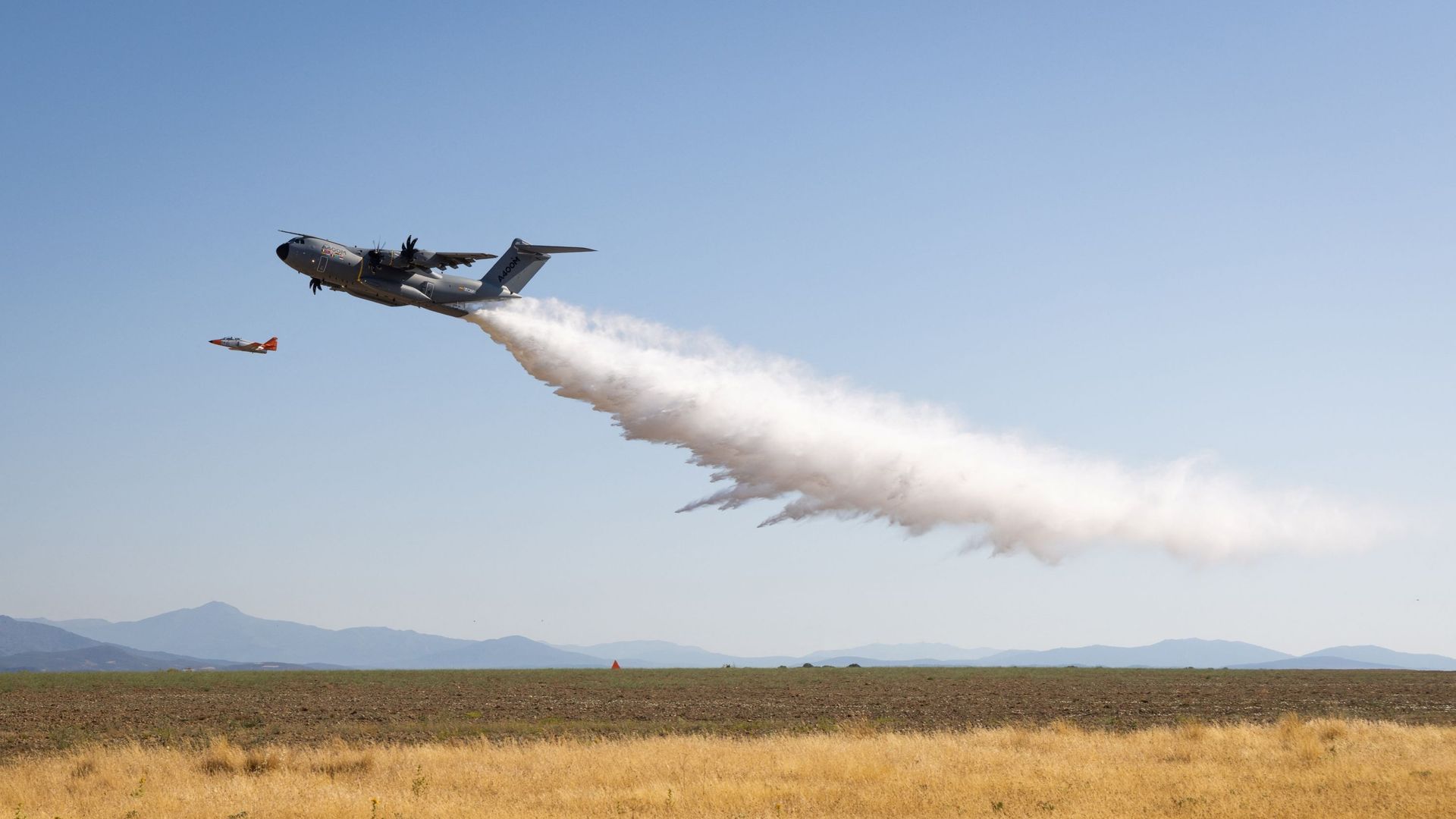 Incendies en France : utilité de l'avion militaire en Gironde ?