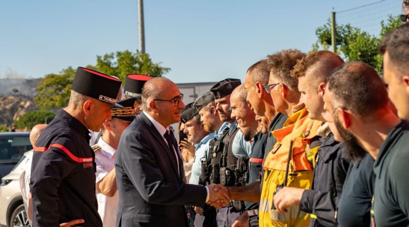 Incendies : Laurent Nuñez appelle à ne pas baisser « la garde » malgré une « amélioration ».