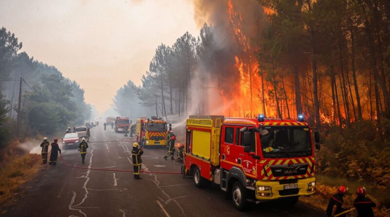 Incendies : Situation « très défavorable » en Gironde, Landes et Var