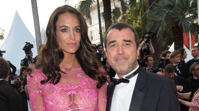 Jade Lagardère annonce la fin de sa relation avec Arnaud Lagardère.