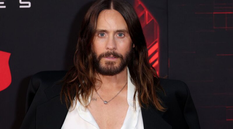 Jared Leto fait face à des accusations d'agressions sexuelles par quatre femmes.