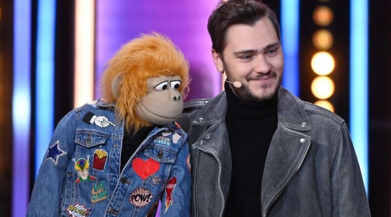 Jeff Panacloc révèle la naissance de son fils et son silence.