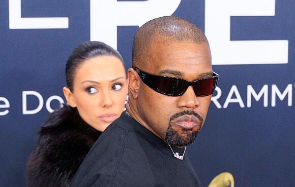Kanye West parvient à un règlement hors tribunal avec son ancienne assistante personnelle