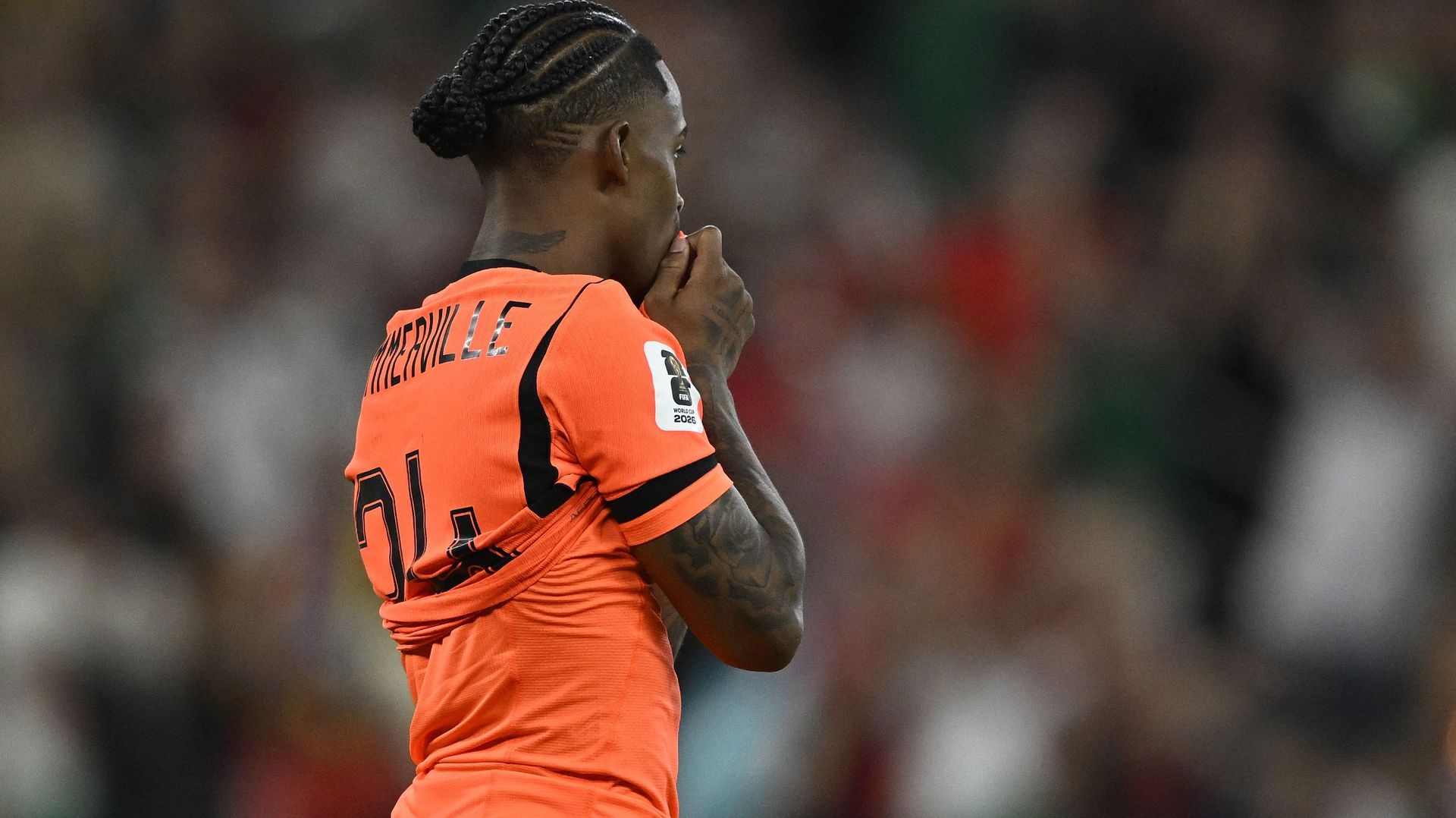 La FIFA constate une forte hausse des propos racistes en ligne.