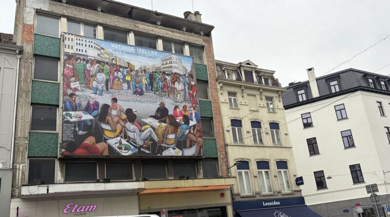La fresque célébrant le quartier Matongé revient à Ixelles.