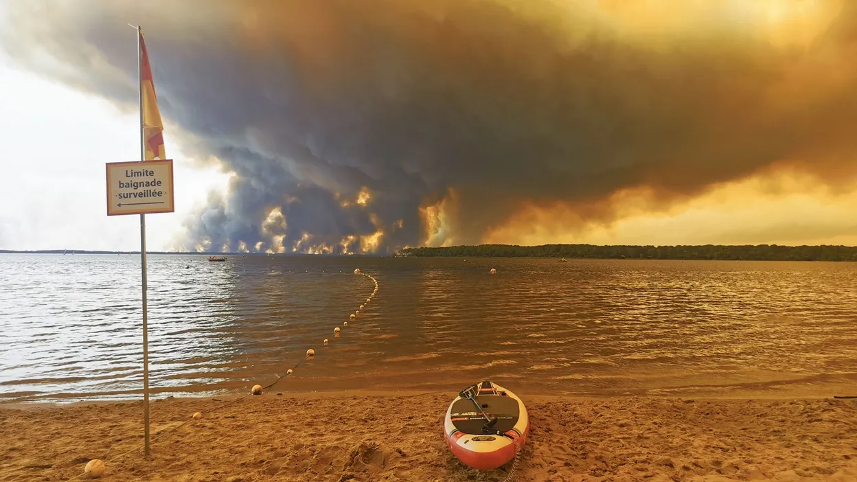 La Gironde face à un "mégafeu" ? Un incendie "hors norme" à éteindre pendant des mois.