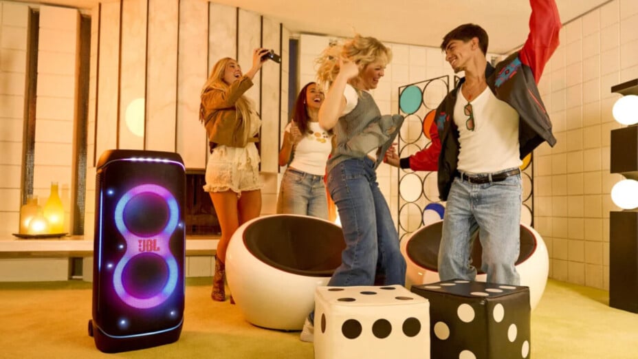La JBL lumineuse de 800 W en promo chez Boulanger, un excellent deal pour l'été.