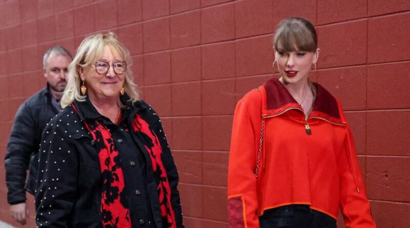 La mère de Travis Kelce parle du mariage de son fils avec Taylor Swift.