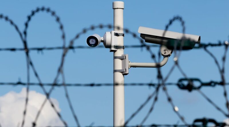 La stagiaire canadienne du SHAPE reste en détention préventive pour espionnage.