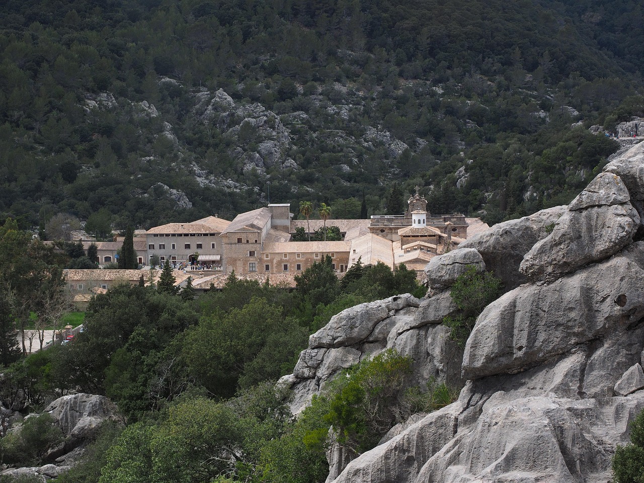 Le Conseil de la concurrence approuve trois nouvelles concentrations.