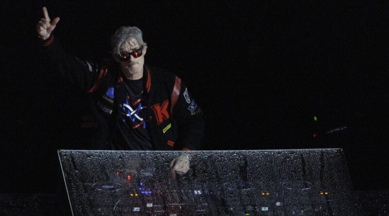 Le DJ français Kavinsky, connu pour « Nightcall », retrouvé mort à Paris.