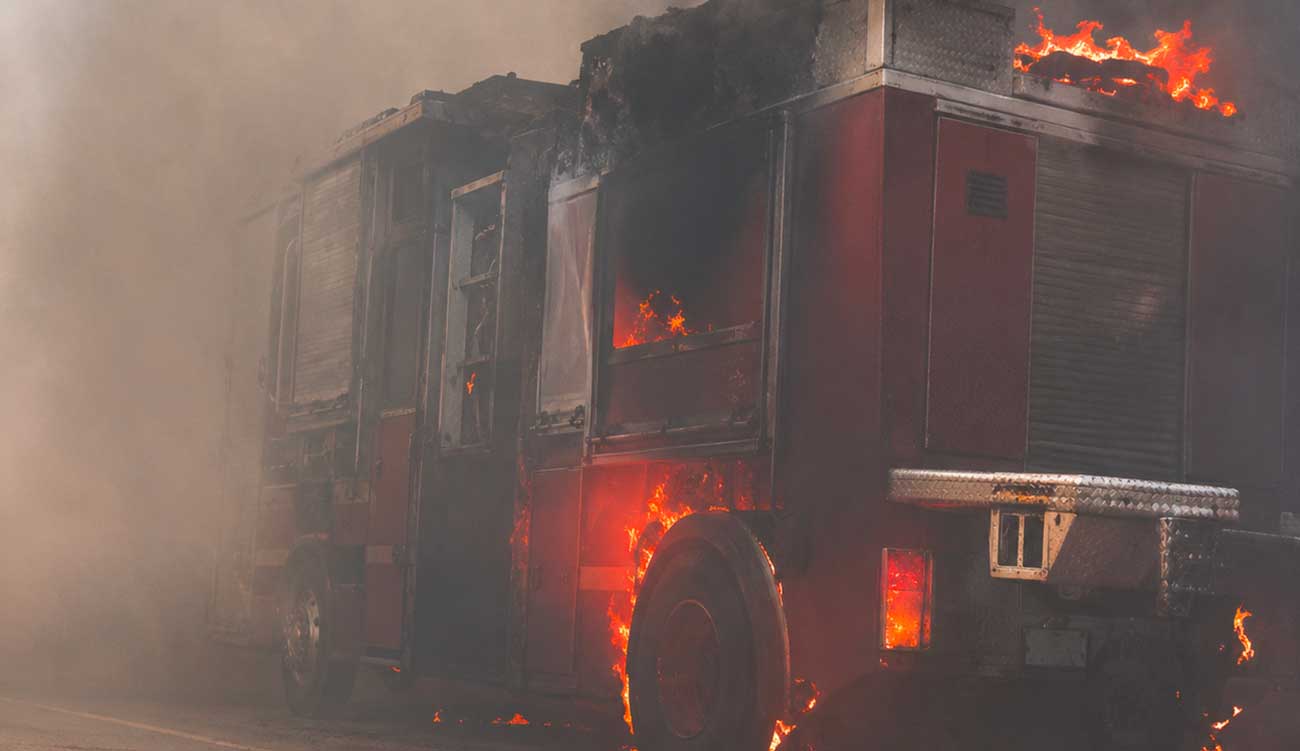 Le Kef : un camion de la Protection civile détruit par l'incendie de Nebeur