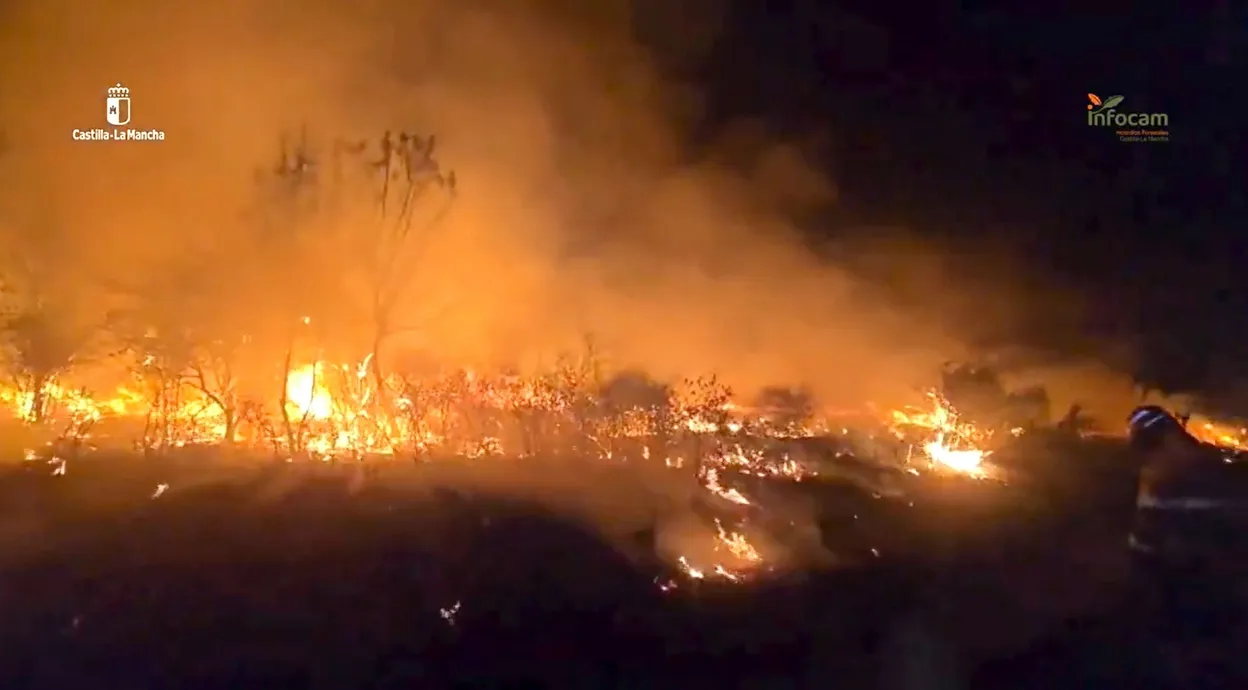 Le monstre de feu hors de contrôle dévore le centre de l’Espagne, 1200 évacuations.