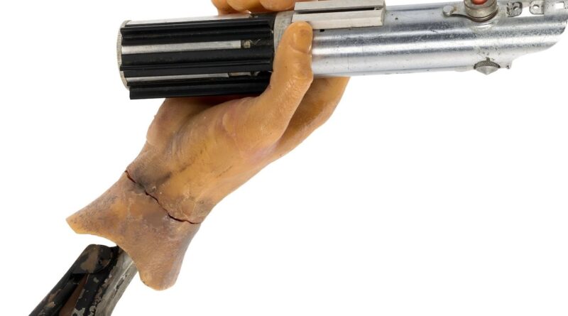 Le sabre laser original de Luke Skywalker atteint 3,2 millions d’euros