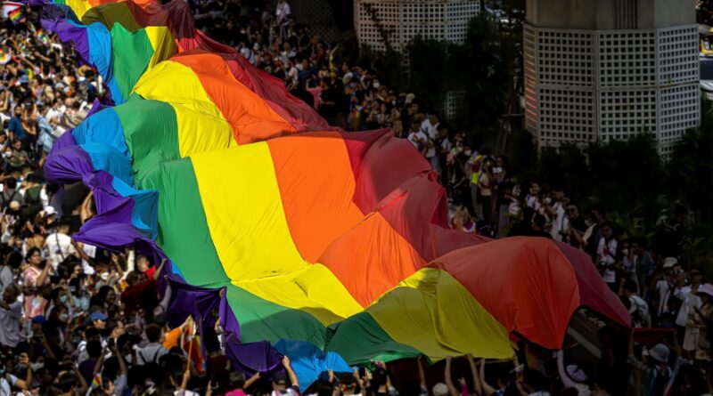 "Les associations LGBTQIA + alertent sur la montée de la haine"