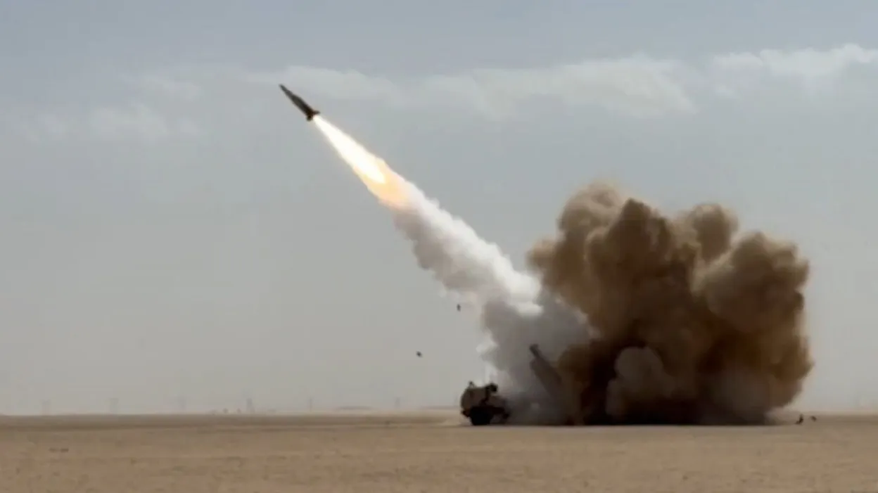 Les Etats-Unis bombardent l’Iran après la mort de deux soldats.