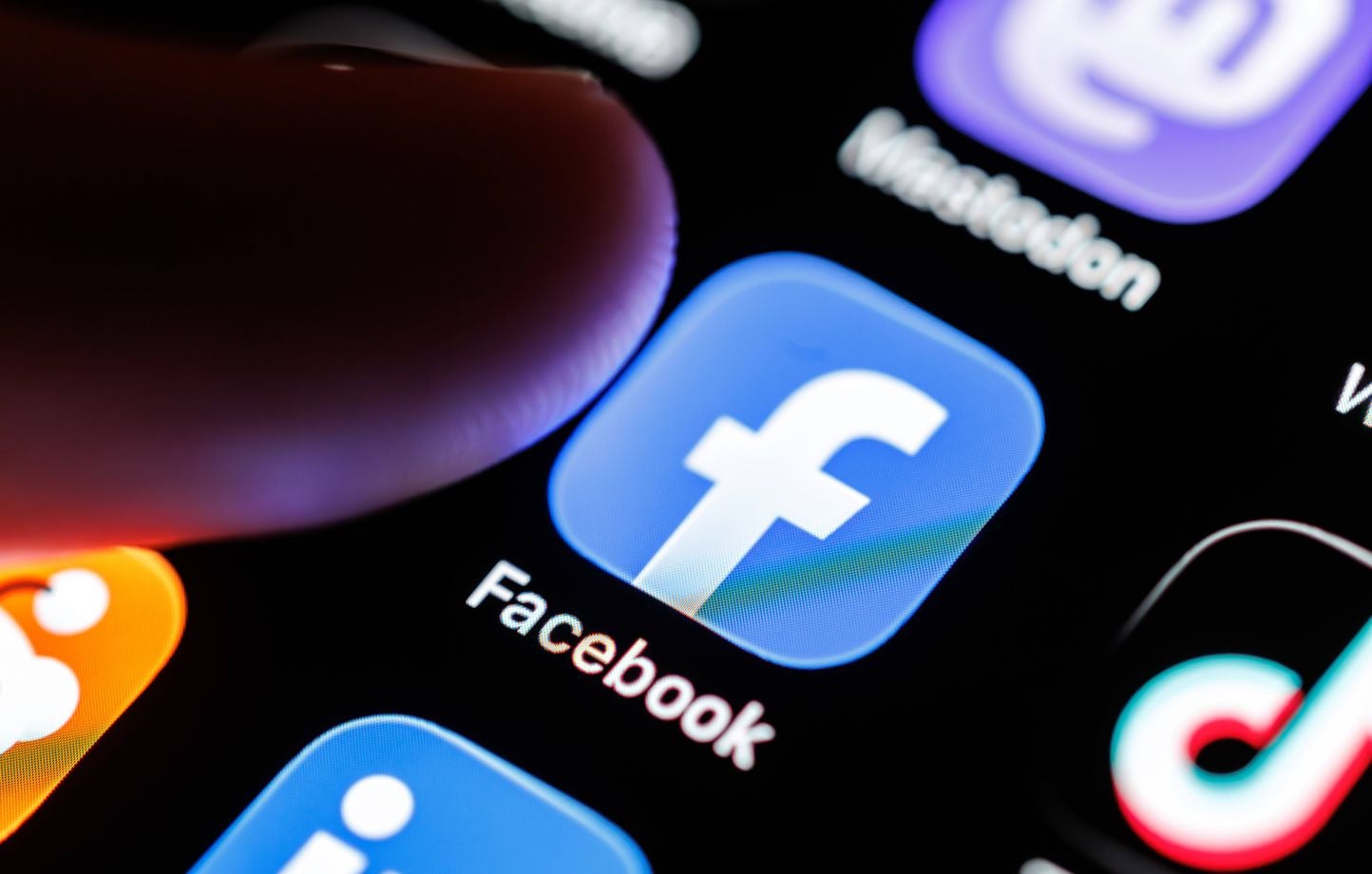 L'Europe demande à Meta de changer les interfaces addictives de Facebook et Instagram.