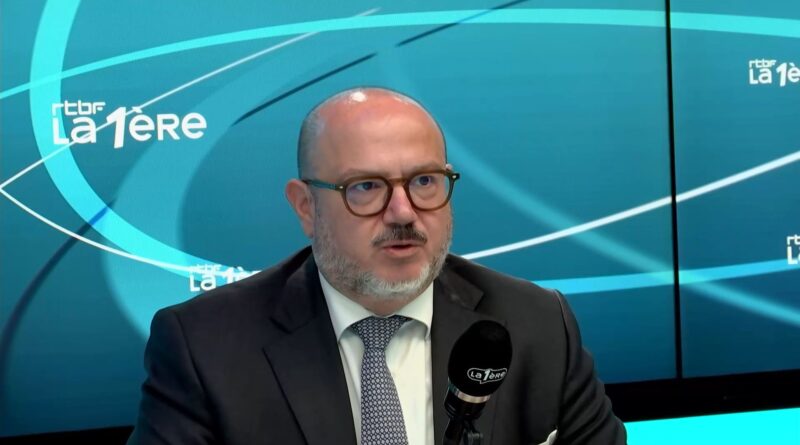 Loi football : Bernard Quintin présente les mesures du nouvel accord gouvernemental sur organisations radicales.