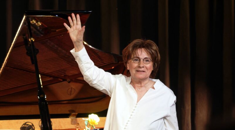 Marie-Paule Belle : Les étapes clés de sa carrière, décédée à 80 ans