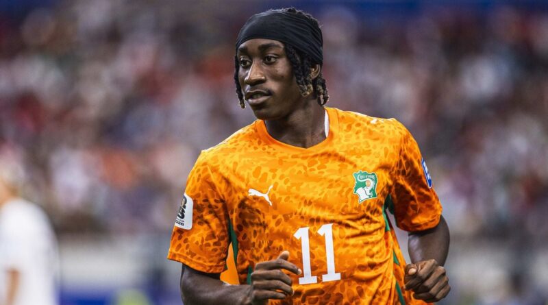 Mercato : Le PSG juge « disproportionnée » l'offre de 120 millions d'euros du Real Madrid pour Yan Diomandé.