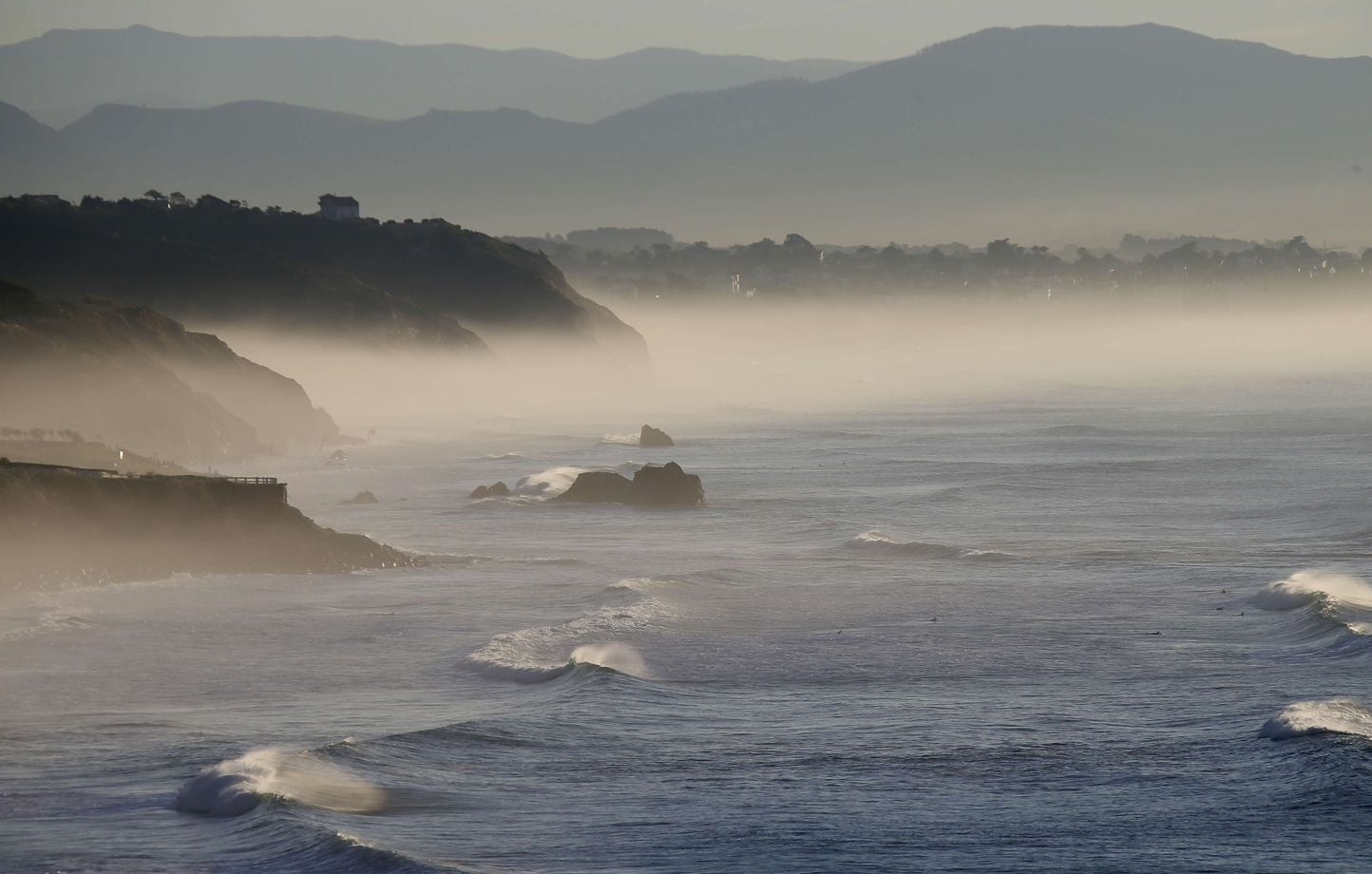Météo-France explique le coup de galerne à Hendaye : -10 °C en 30 minutes.