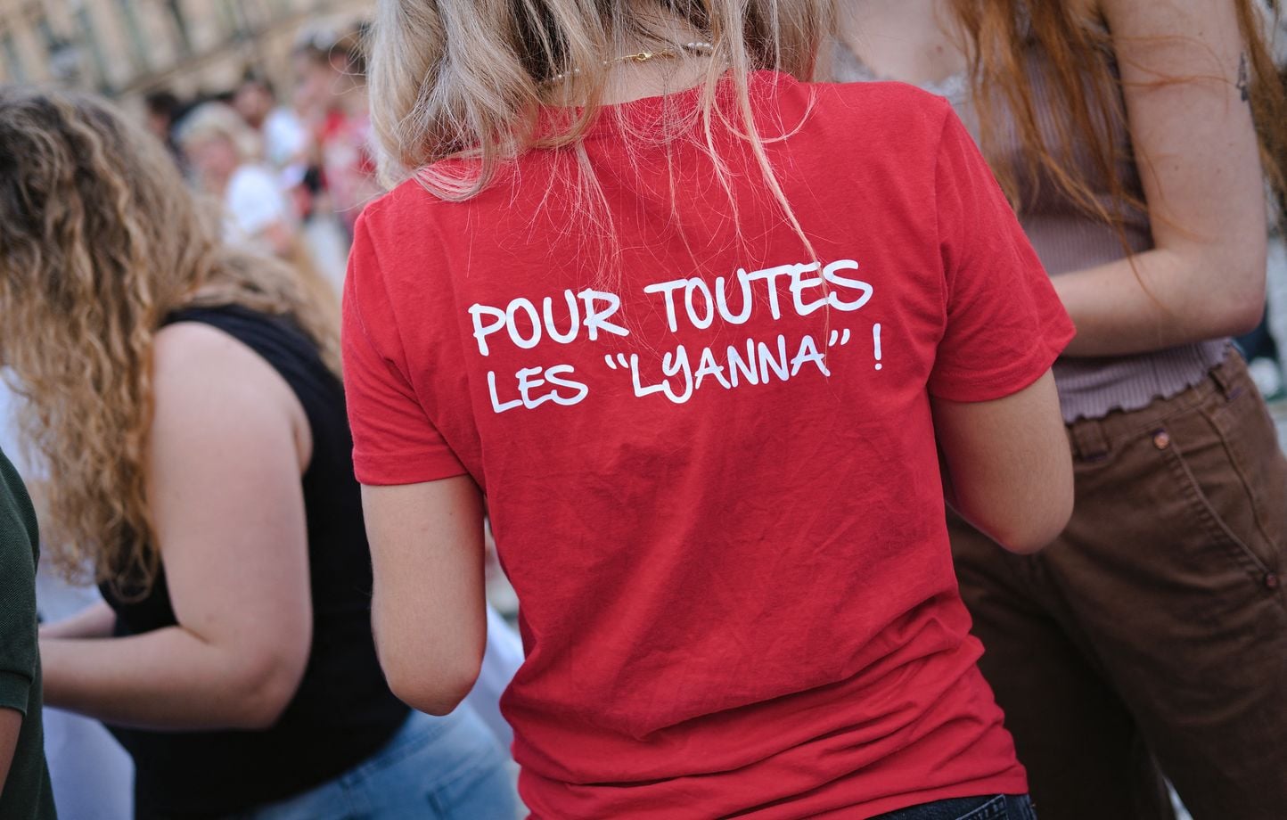 Mobilisation massive contre les violences sexuelles après l'affaire Lyhanna.