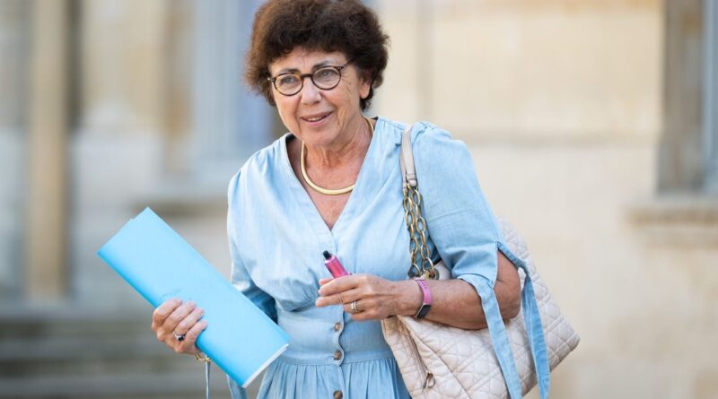Monique Barbut démissionnera après l'adoption de la loi d'urgence agricole.